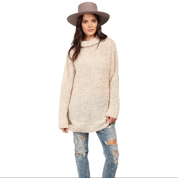 Free People Sweaters - 🆕 NWOT Free People She’s All That 🆕
